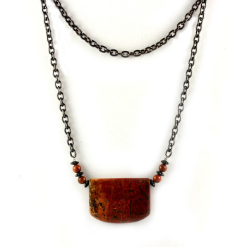 IMG_1491brick red black chain