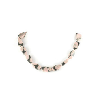 22C29858-6A89-11E4-A958-BE1E992A5D99 Pink charcoal chuncks