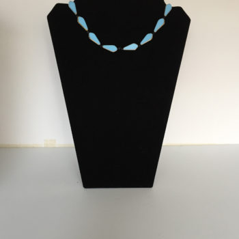 img_2386-blue-and-blck-deco-on-blace-form