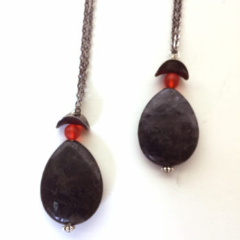 IMG_1457 labradorite teardrop pendt. red bead