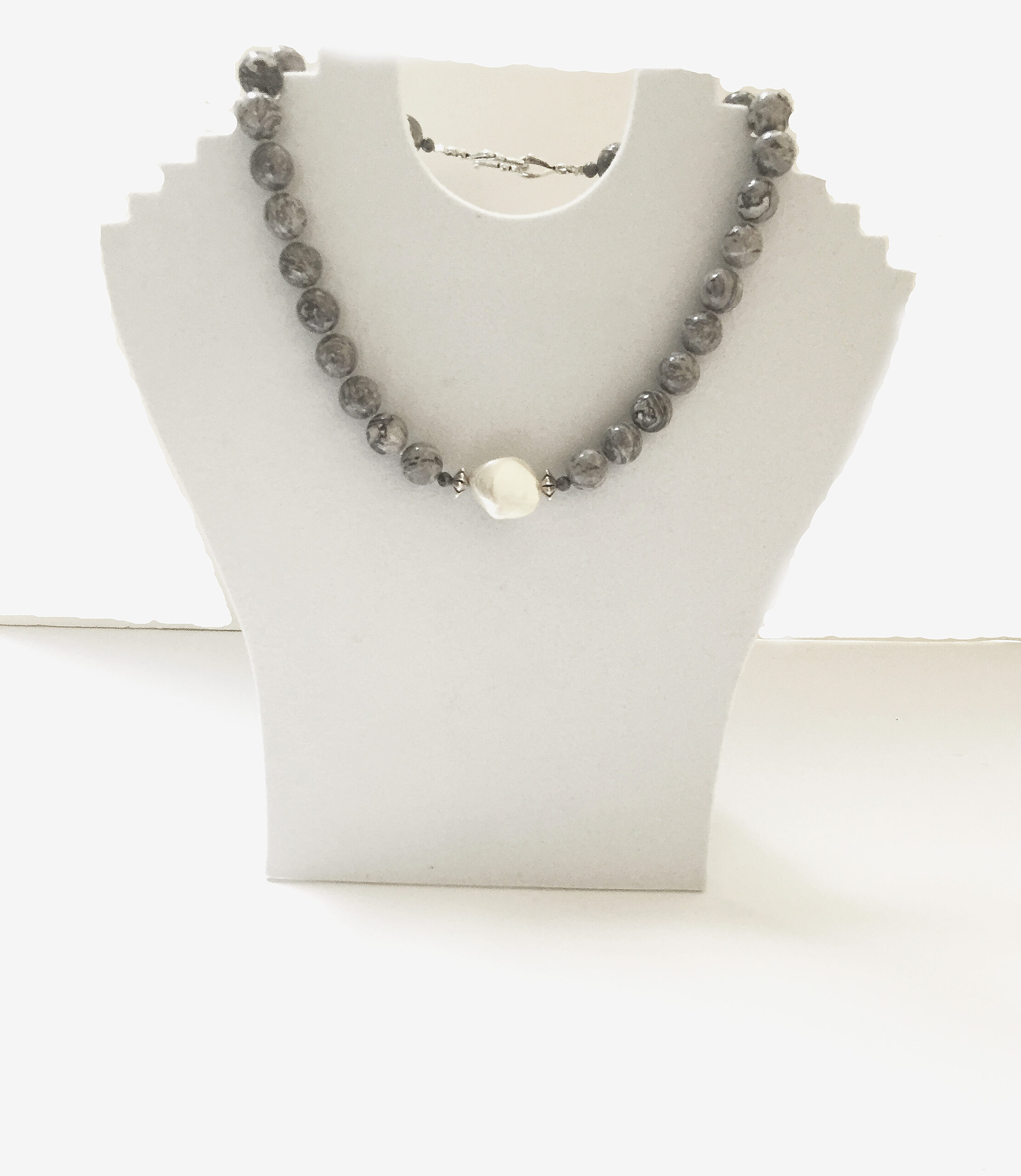 Gray Crazy Lace Jasper Necklace with Large White Baroque Pearl - Image 4