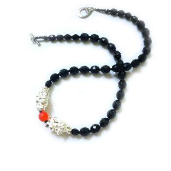 IMG_E8744 black chain silver nuggets red free form